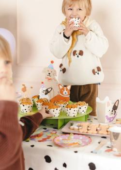 Hundeparty Kuchen und Muffinständer
